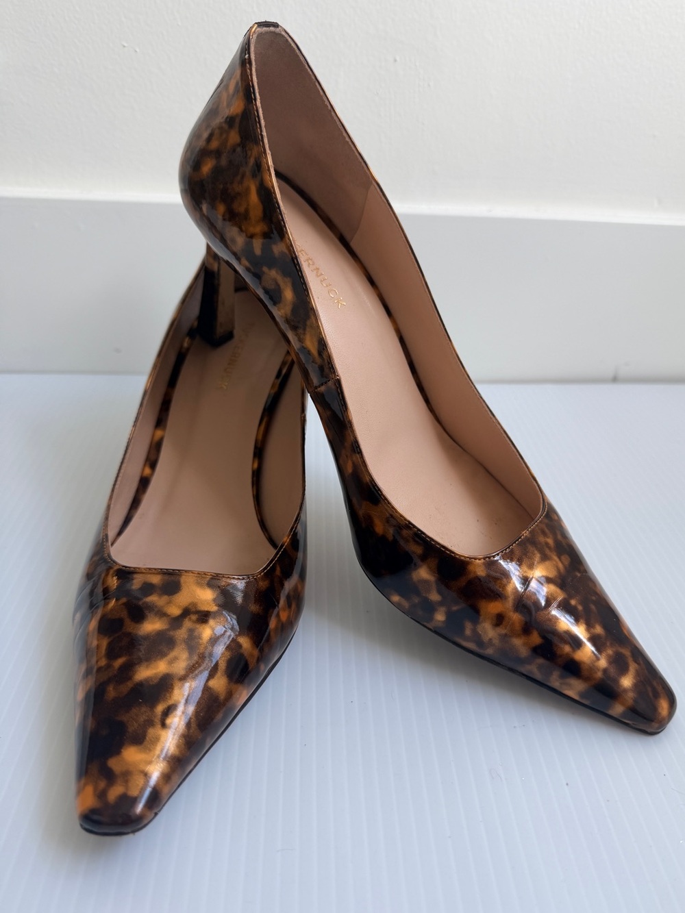 TUCKERNUCK llana Tortoise Heels 9.5